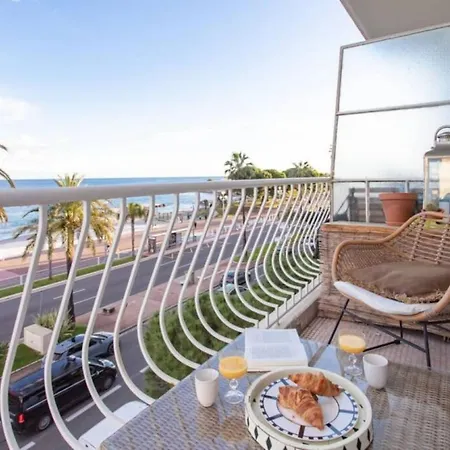 Sea Front Yourhosthelper *