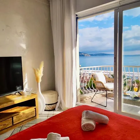 Sea Front Yourhosthelper *