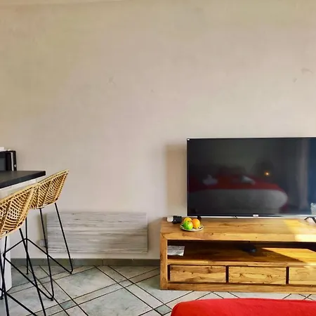 Sea Front Yourhosthelper 公寓 *