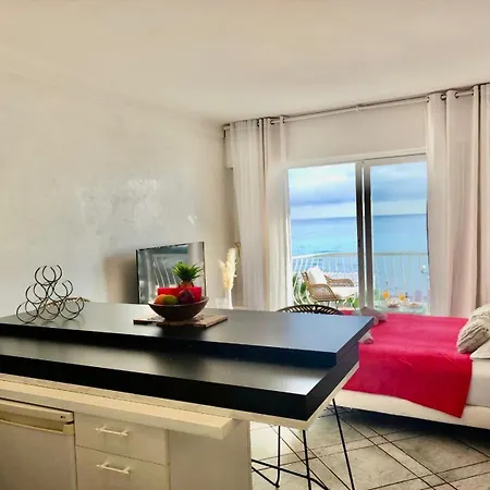 Sea Front Yourhosthelper